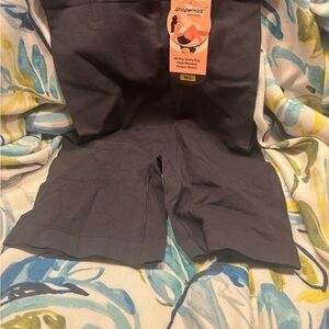 Shapermint  Black High-Waist Boxer Brief Shaper M/L